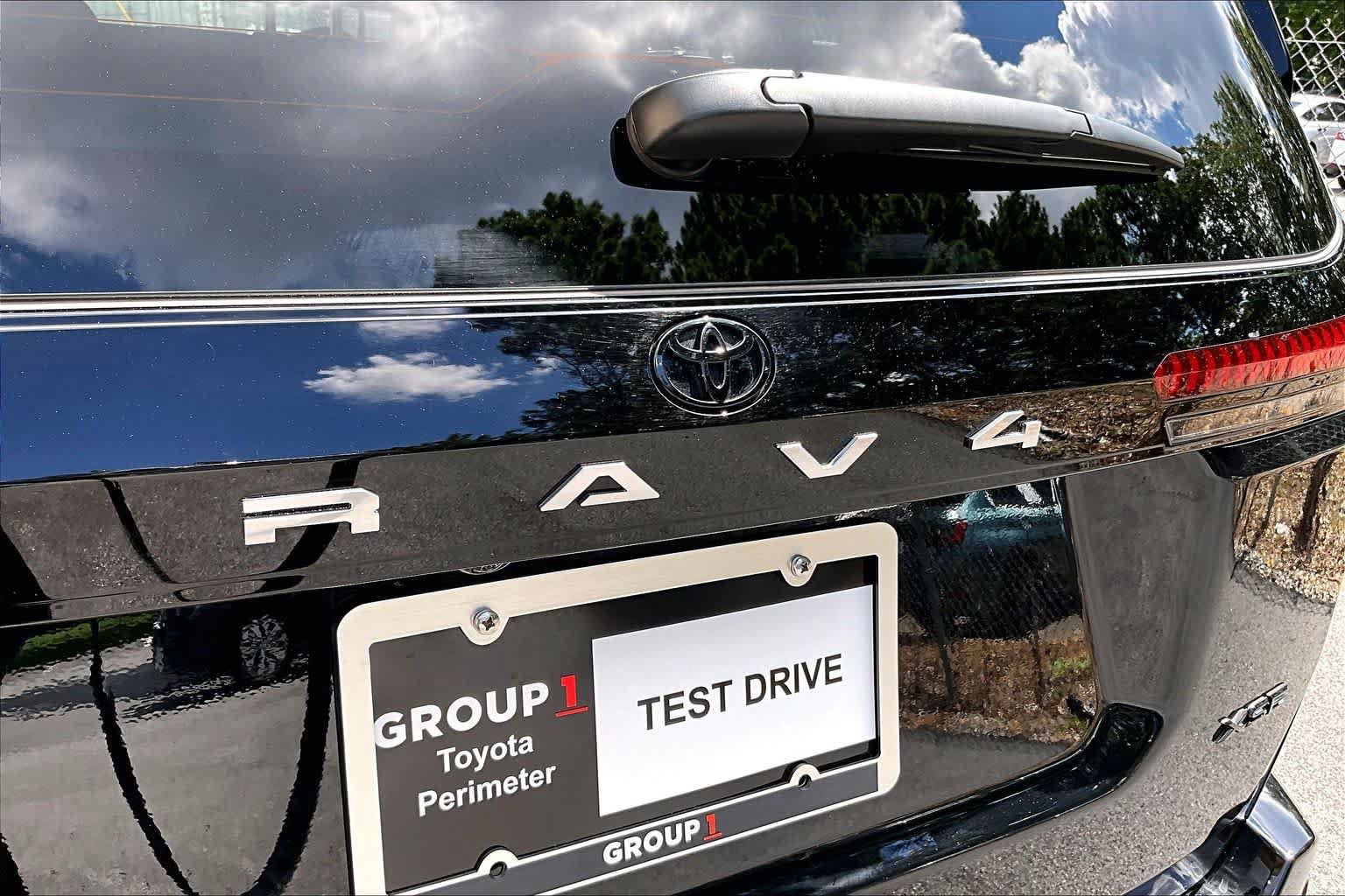 Certified 2026 Toyota RAV4 XSE w/ Weather Package AWD/4WD image 31