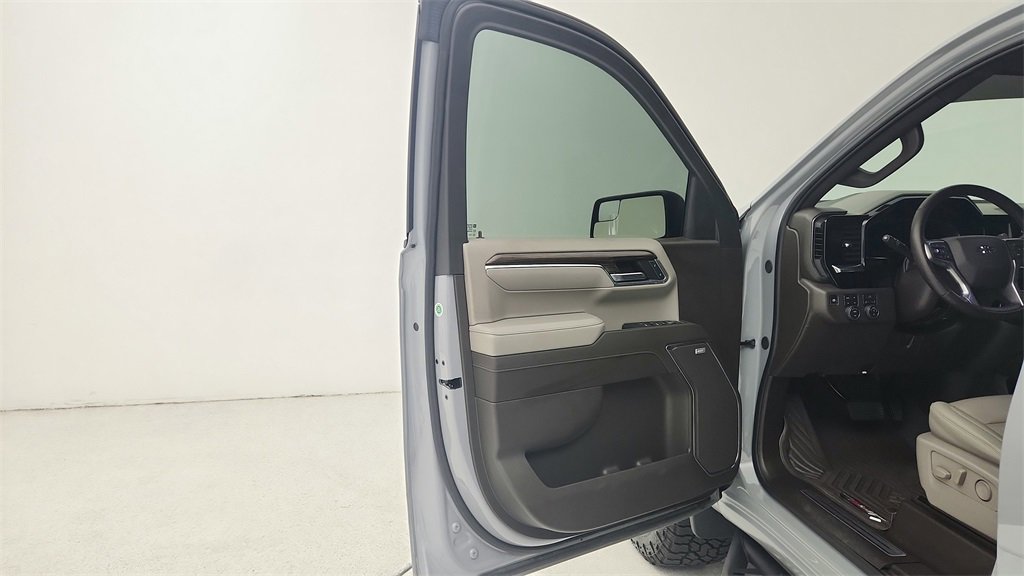 Certified 2024 Chevrolet Silverado 1500 LT Trail Boss w/ Convenience Package II image 20