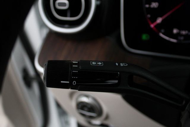 New 2025 Mercedes-Benz C 300 4MATIC Sedan image 18