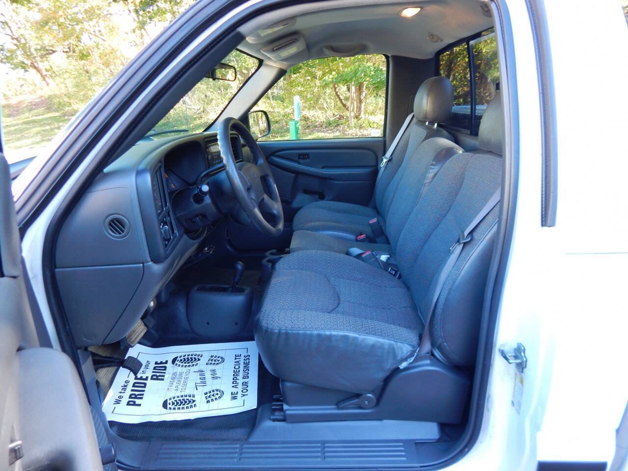 Used 2006 Chevrolet Silverado 2500 W/T w/ Snow Plow Prep Package AWD/4WD image 13