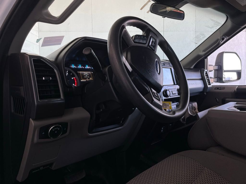 Used 2021 Ford F350 XLT image 22