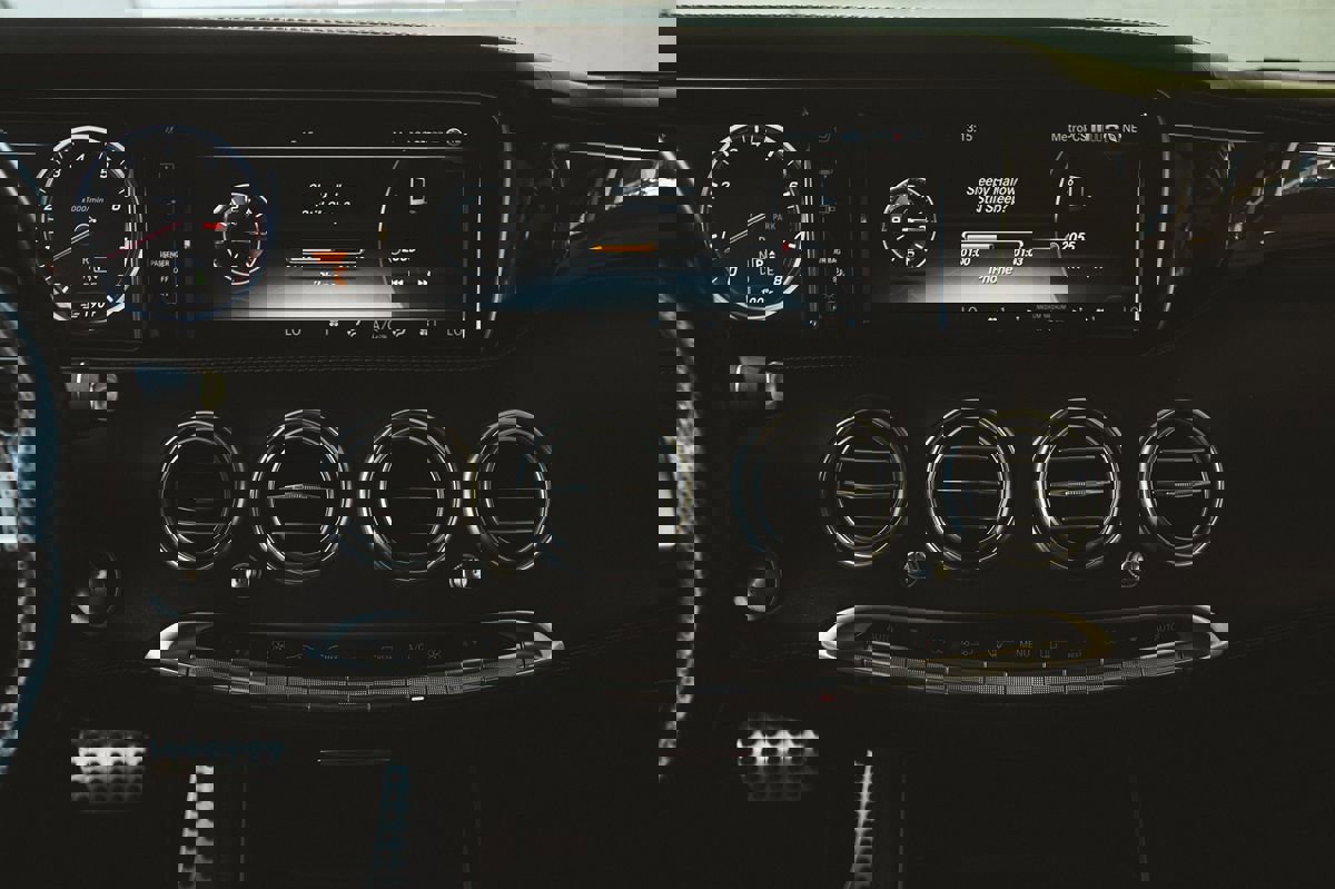 Used 2016 Mercedes-Benz S 550 4MATIC Coupe image 32