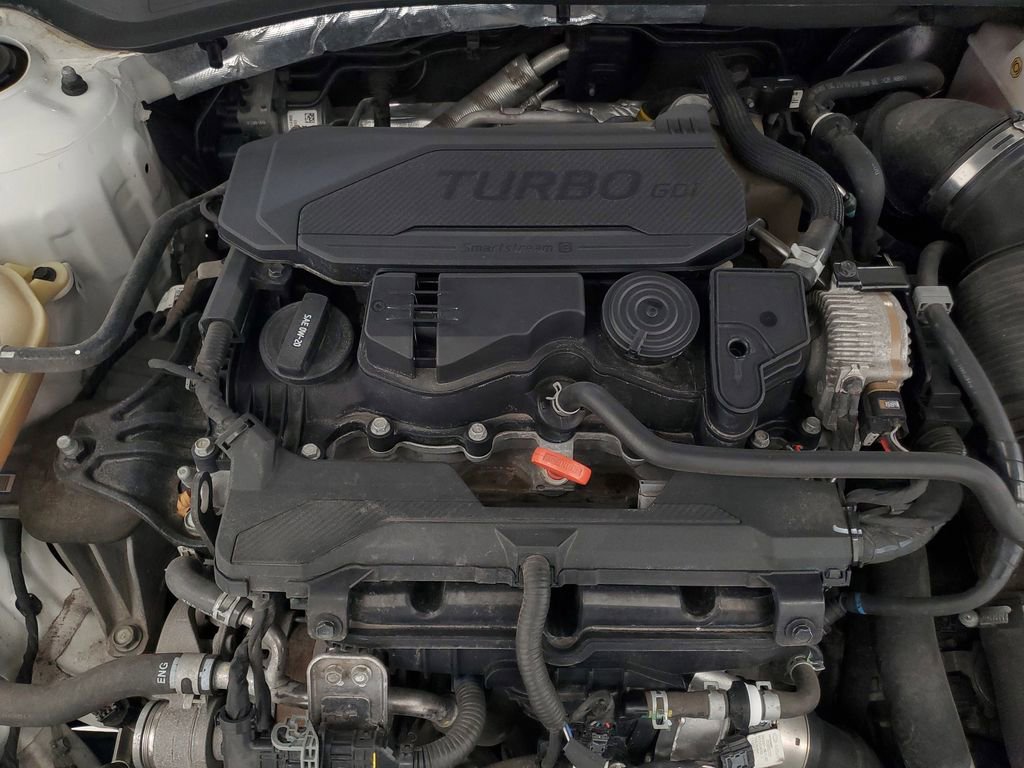 Used 2022 Kia K5 GT-Line AWD/4WD image 9