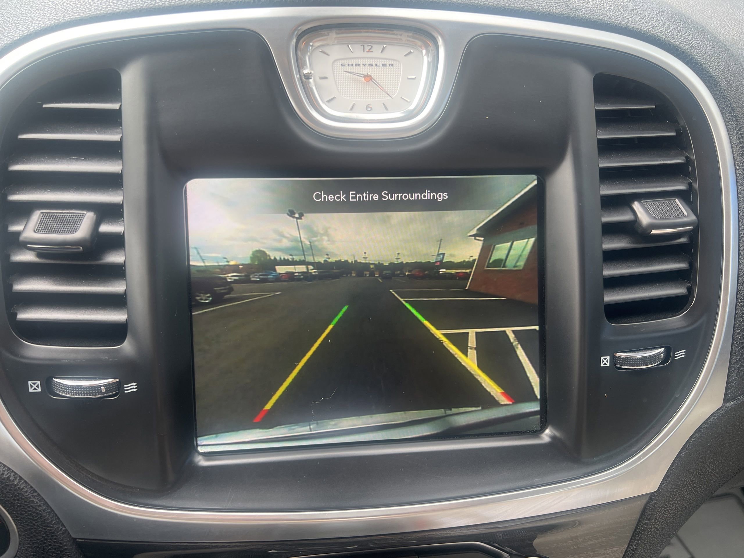 Used 2018 Chrysler 300 Touring L RWD image 14