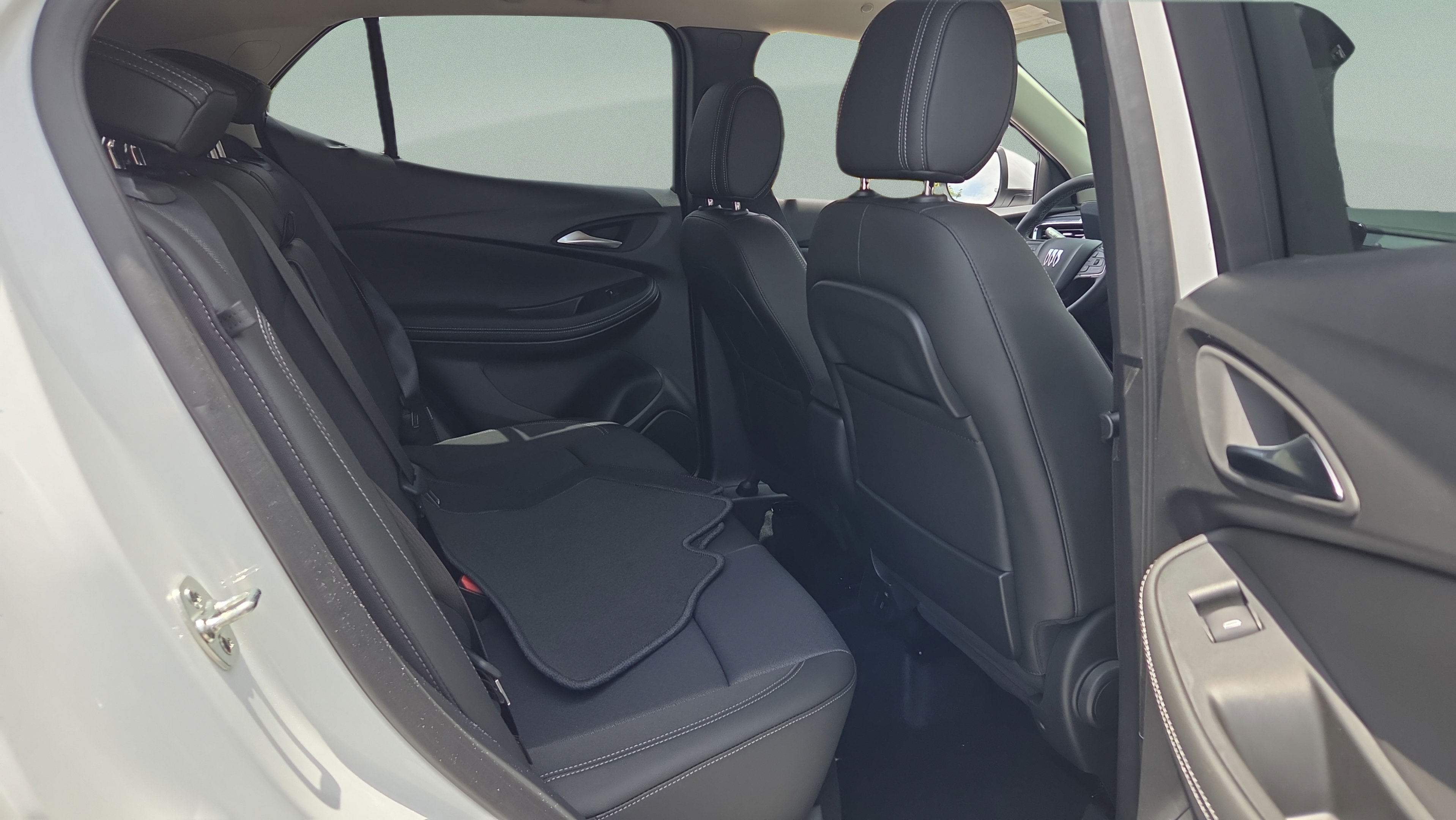 New 2026 Buick Encore GX Preferred w/ Advanced Technology Package AWD/4WD image 14