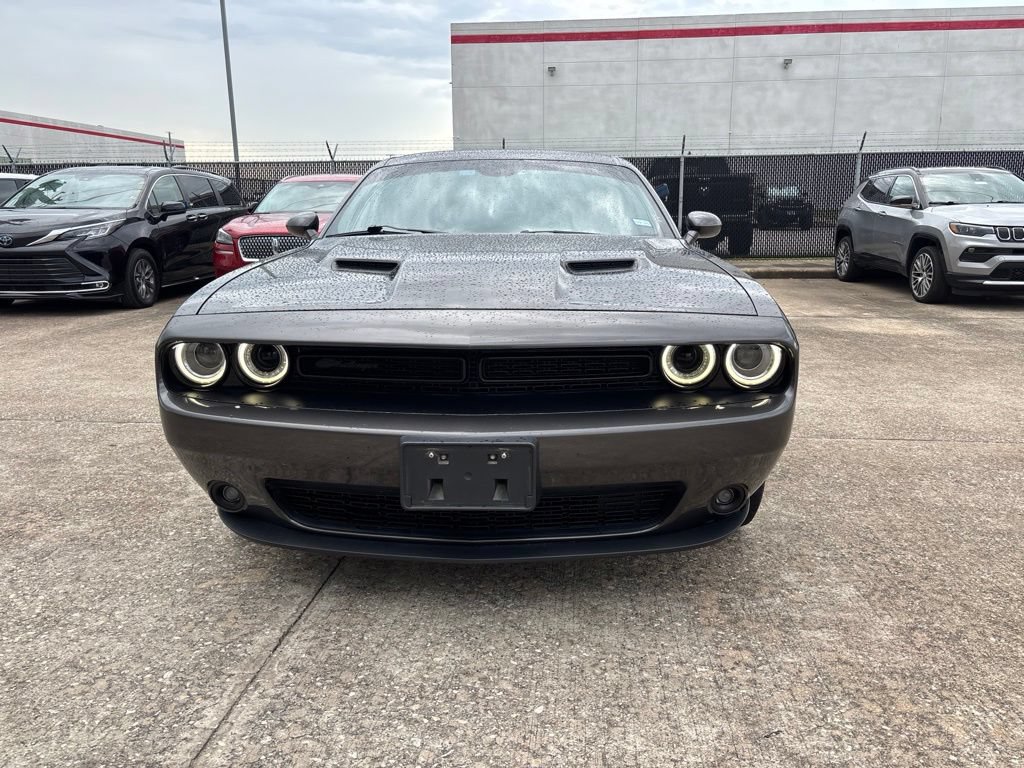 Used 2021 Dodge Challenger SXT w/ Blacktop Package RWD image 2