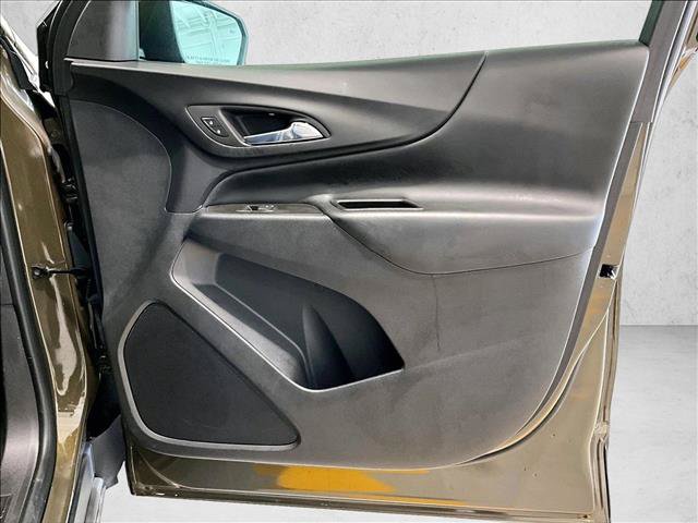 Used 2024 Chevrolet Equinox LT FWD image 19