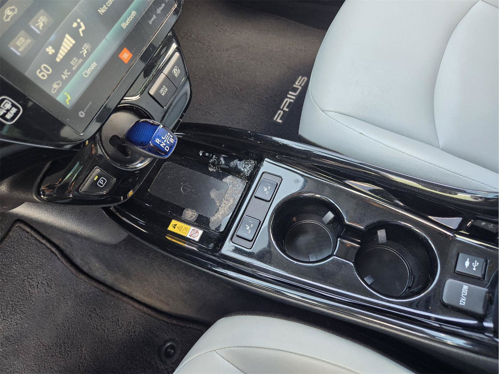 Used 2019 Toyota Prius Limited FWD image 17