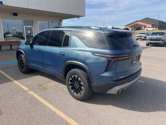 Used 2024 Chevrolet Traverse Z71 w/ Enhanced Driving Package image 5