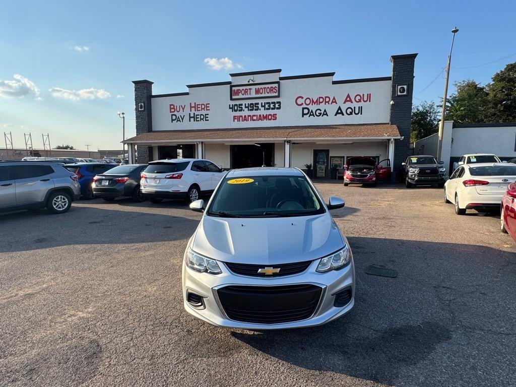 Used 2019 Chevrolet Sonic LT FWD image 2