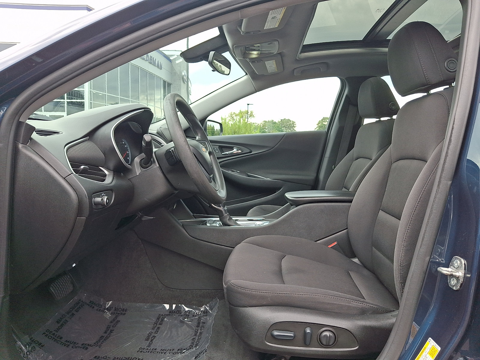 Used 2022 Chevrolet Malibu LT FWD image 14