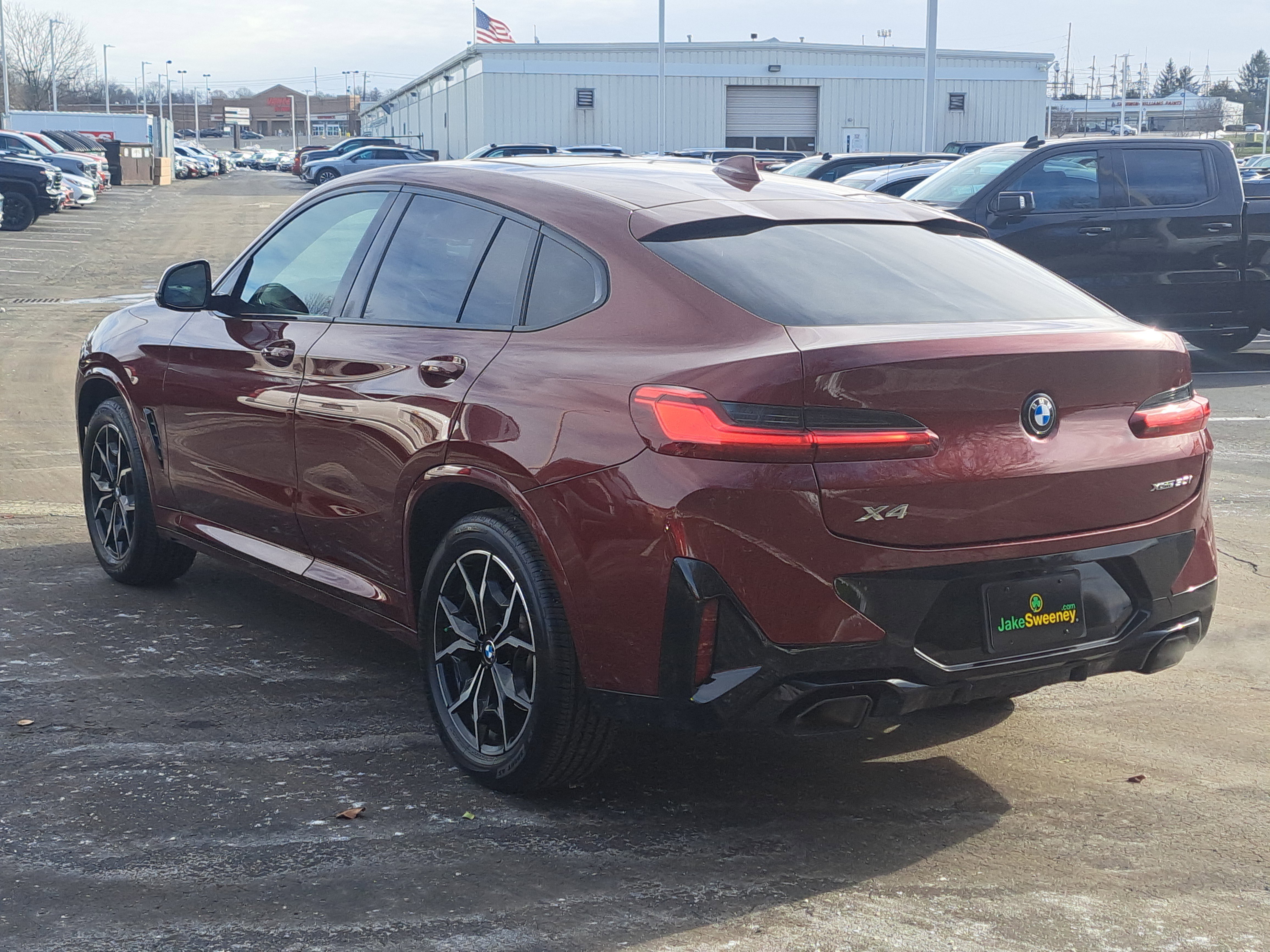 Used 2023 BMW X4 xDrive30i w/ M Sport Package image 3