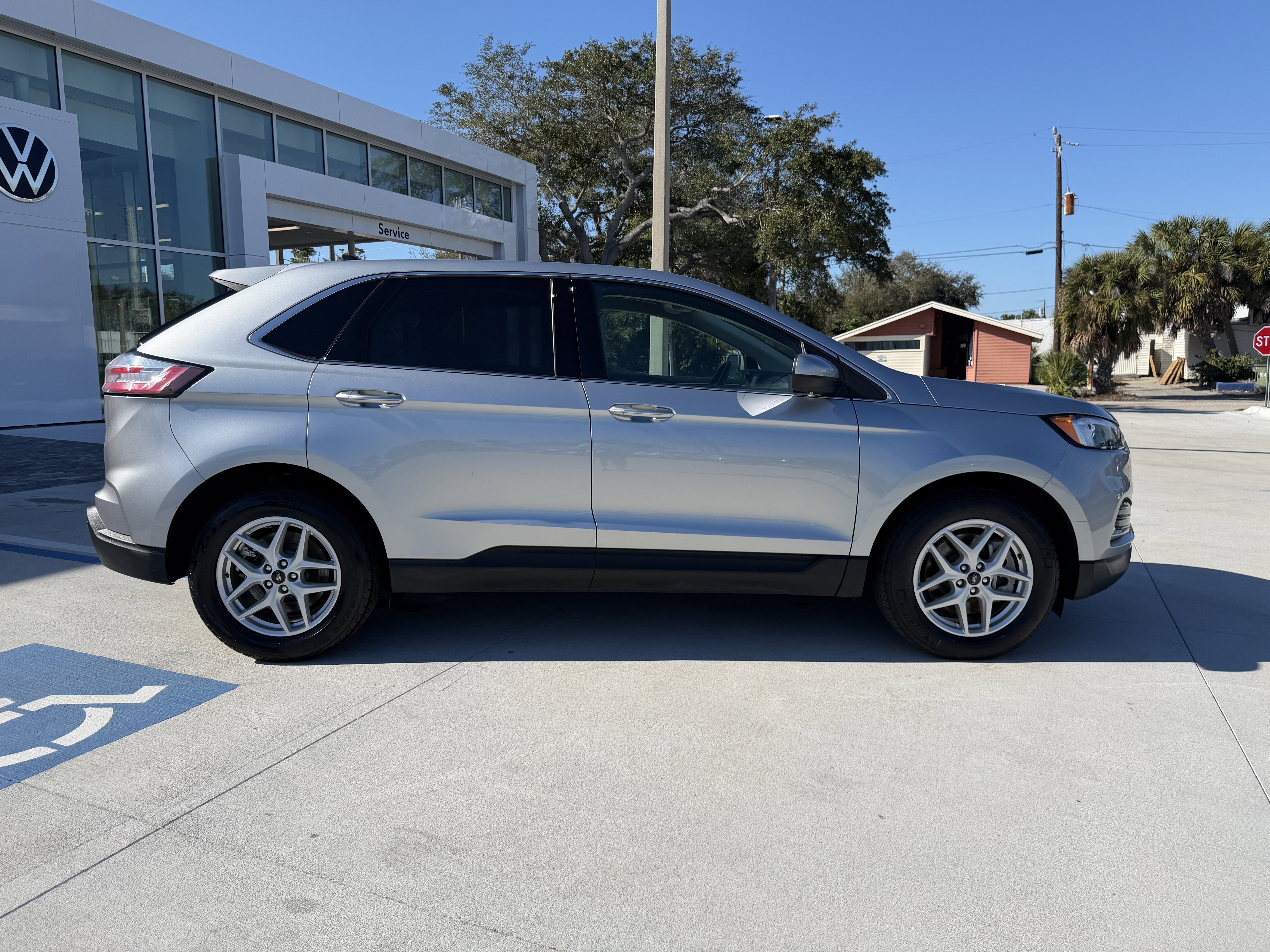 Used 2023 Ford Edge SEL video 2