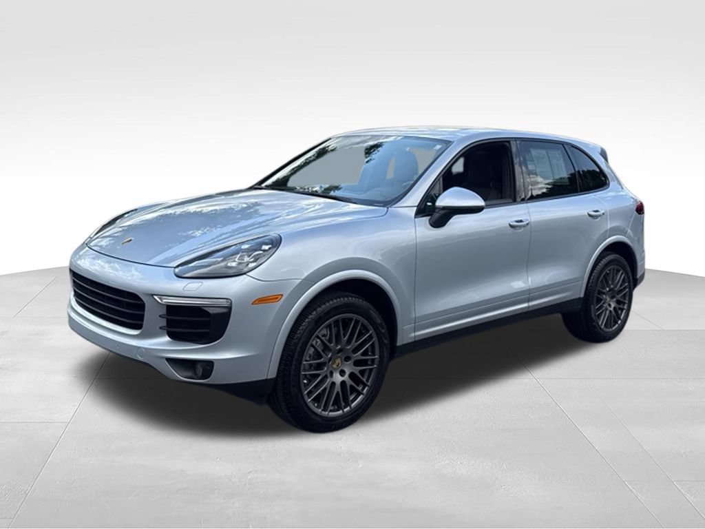 Used 2017 Porsche Cayenne Platinum Edition AWD/4WD image 3