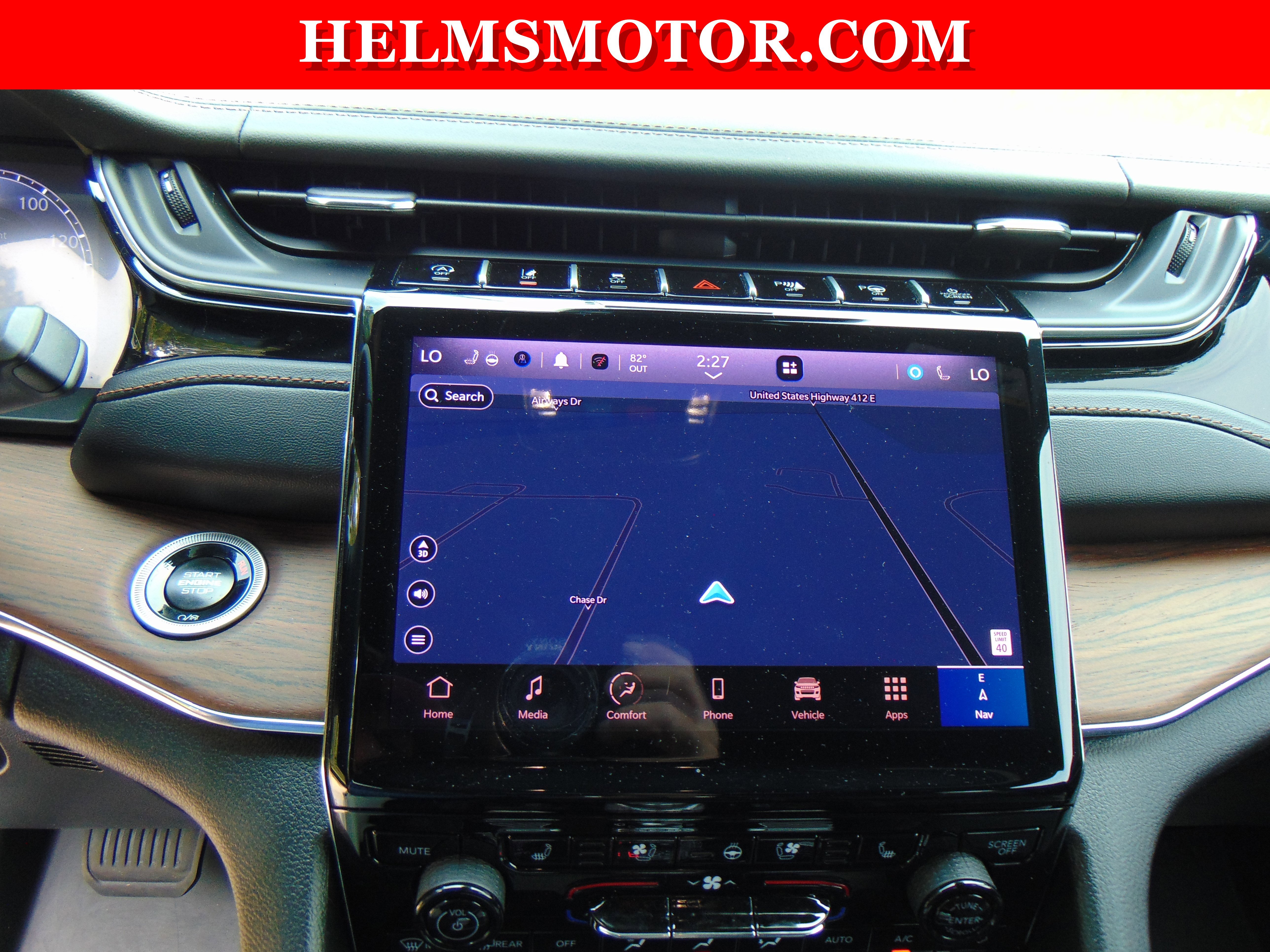 Certified 2025 Jeep Grand Cherokee Summit w/ Adv Protech Group IV AWD/4WD image 34