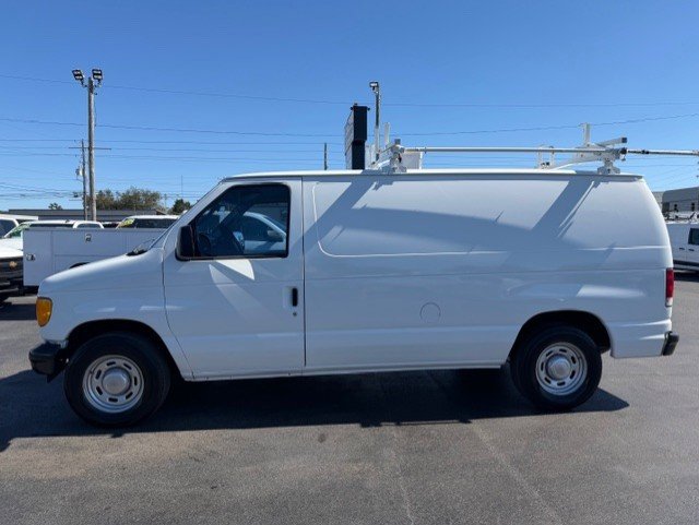 Used 2006 Ford E-150 and Econoline 150 RWD image 11