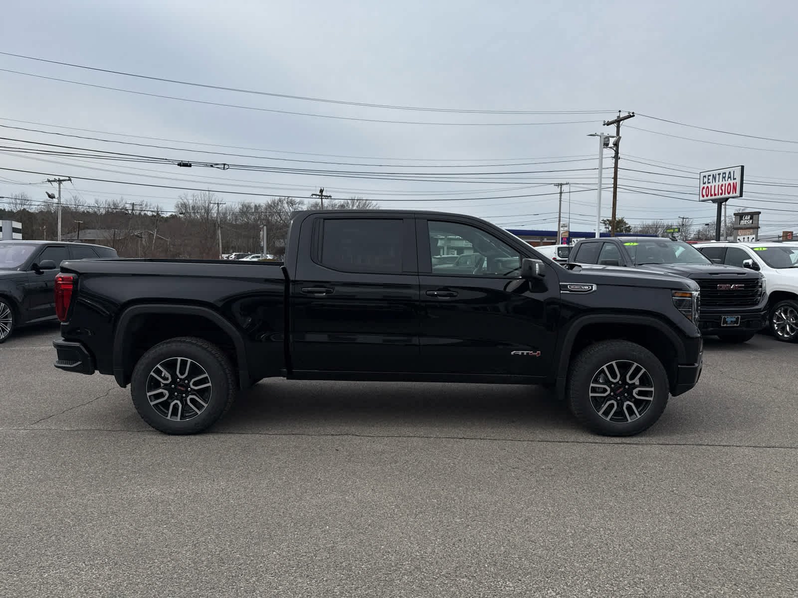 New 2026 GMC Sierra 1500 AT4 w/ Technology Package AWD/4WD image 6