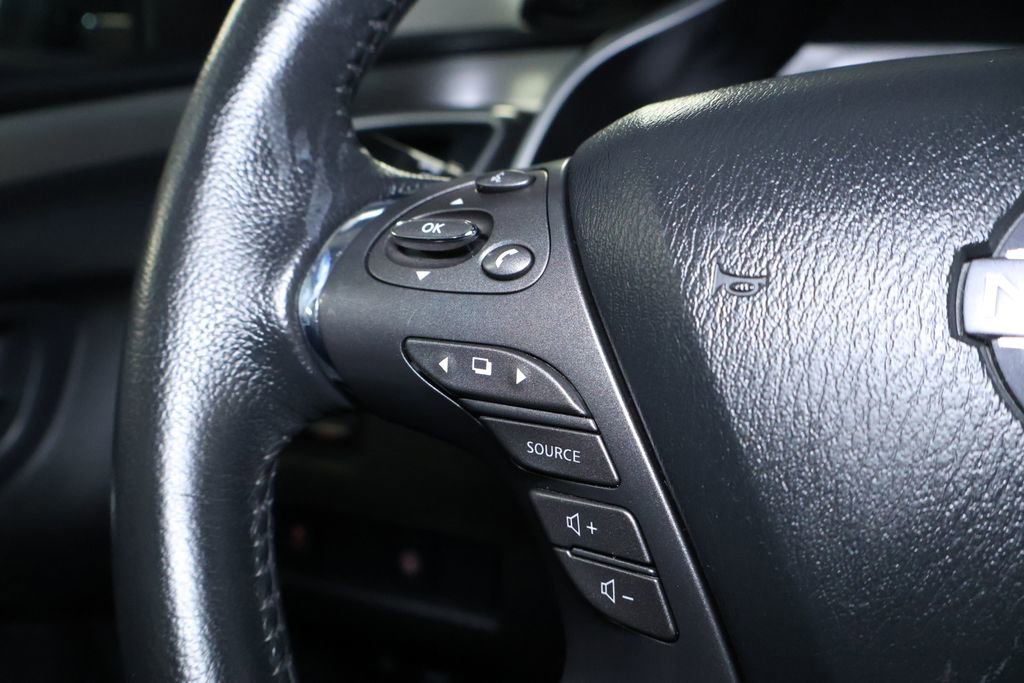 Used 2023 Nissan Murano SV image 21