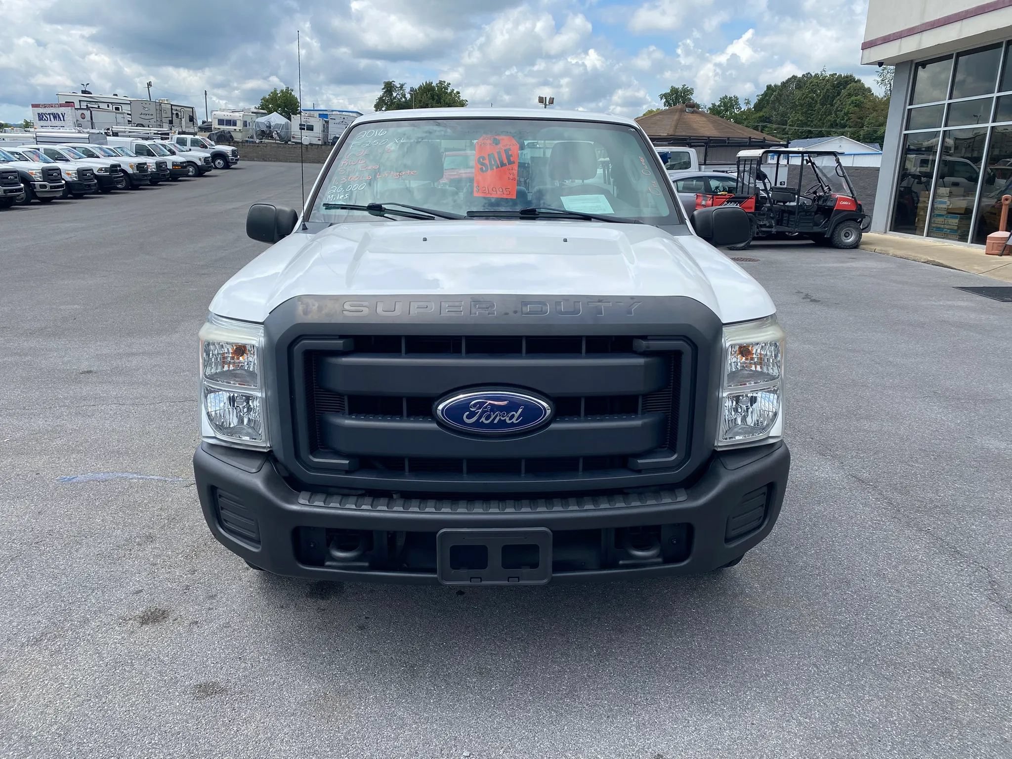 Used 2016 Ford F250 XL RWD image 2