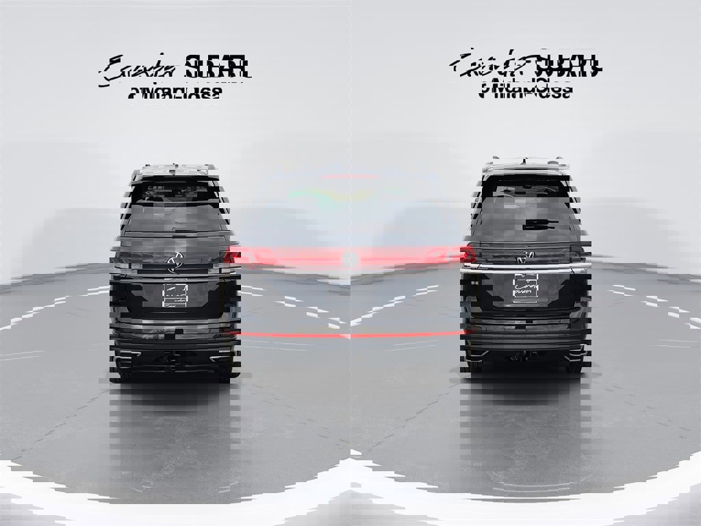 Used 2025 Volkswagen Atlas SE image 7