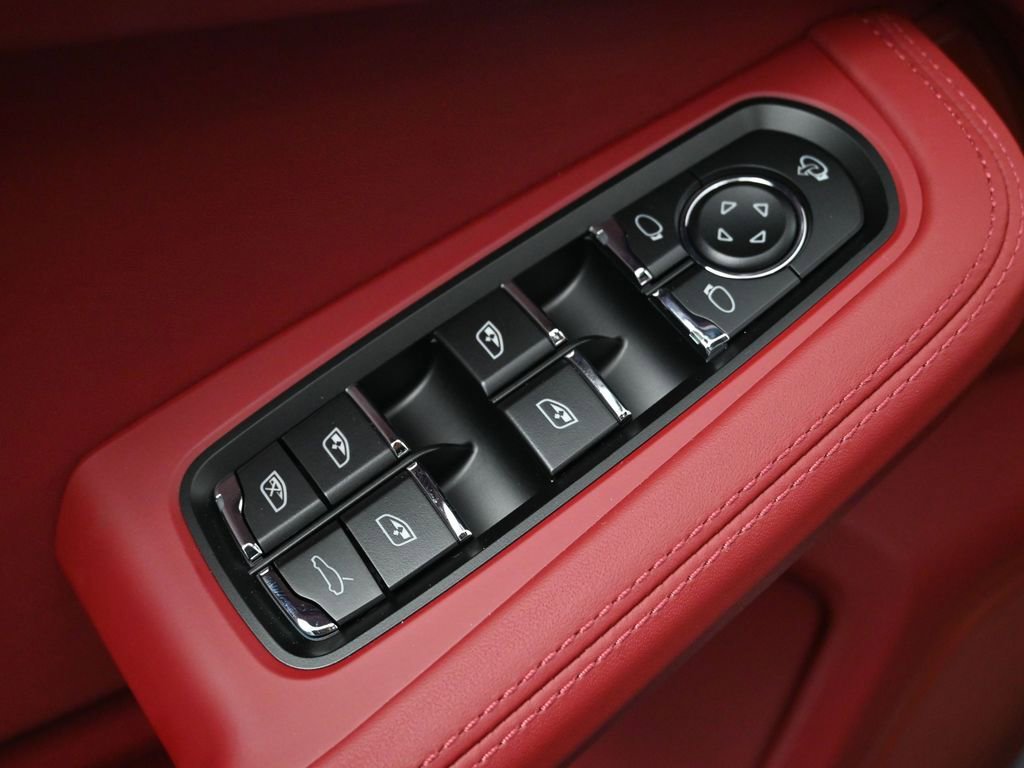 New 2026 Porsche Macan S image 19