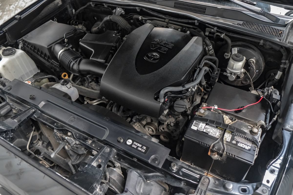 Used 2018 Toyota Tacoma SR w/ SR Convenience Package AWD/4WD image 50