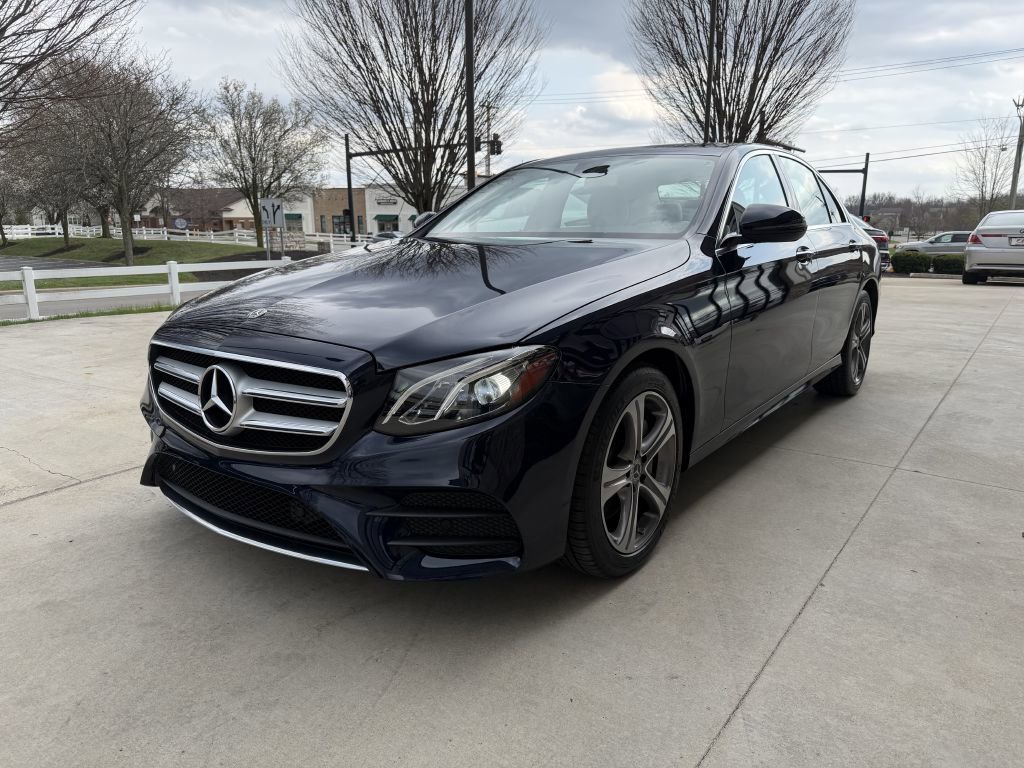 Used 2020 Mercedes-Benz E 350 4MATIC Sedan image 5