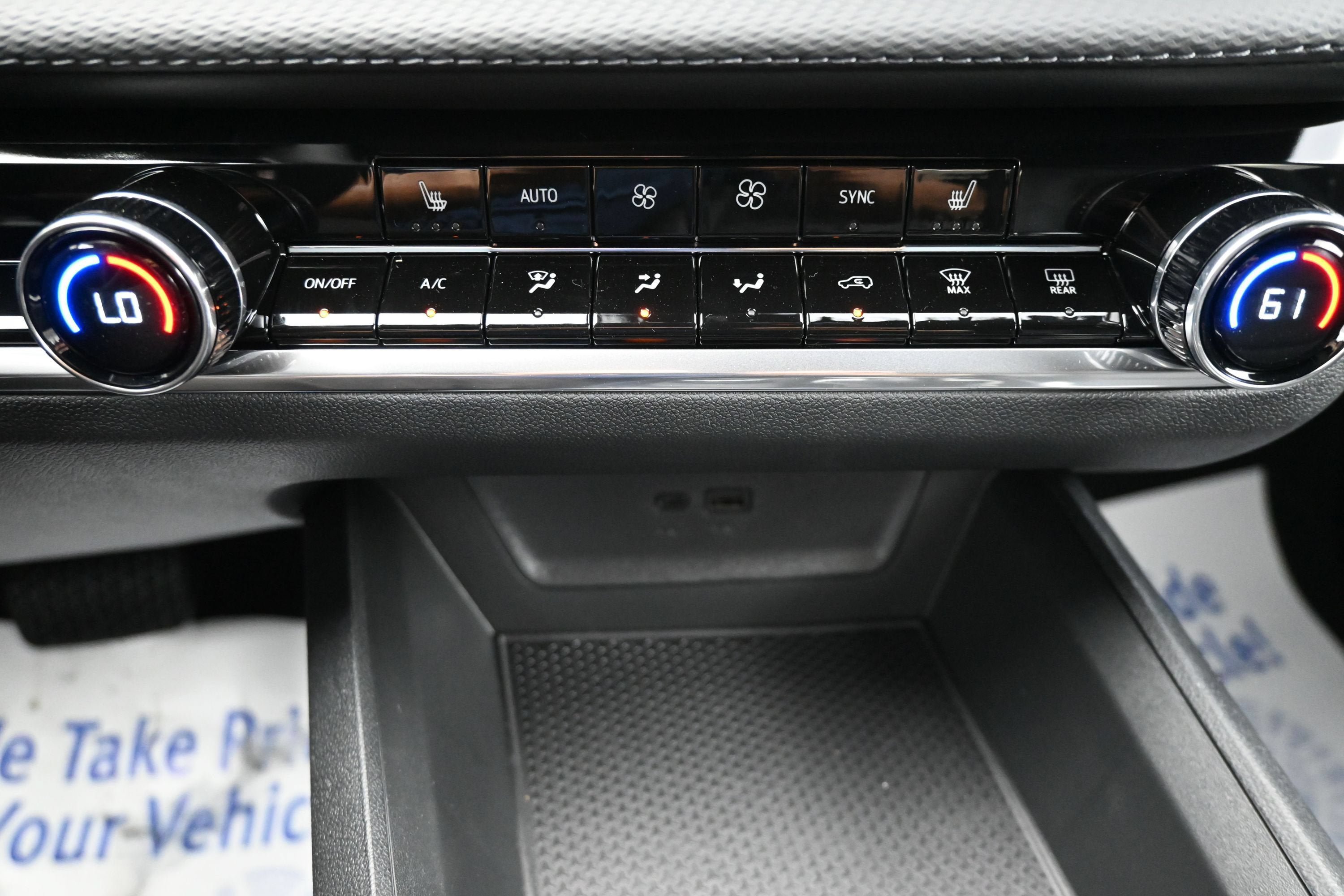 New 2027 Chevrolet Equinox LT w/ Convenience Package II FWD image 17
