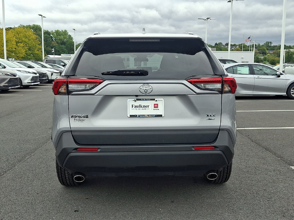 Certified 2025 Toyota RAV4 XLE AWD/4WD image 5
