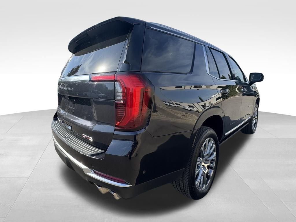 Used 2025 GMC Yukon Denali w/ Denali Reserve Package image 7