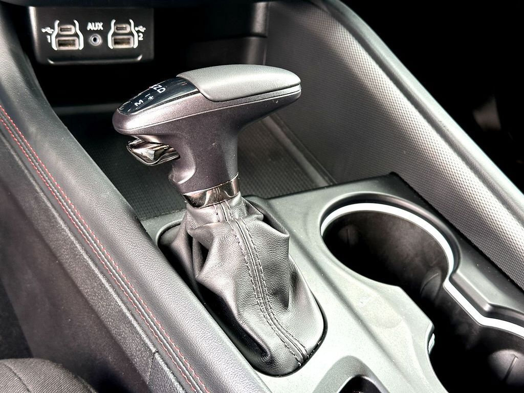Used 2025 Dodge Durango GT RWD image 15