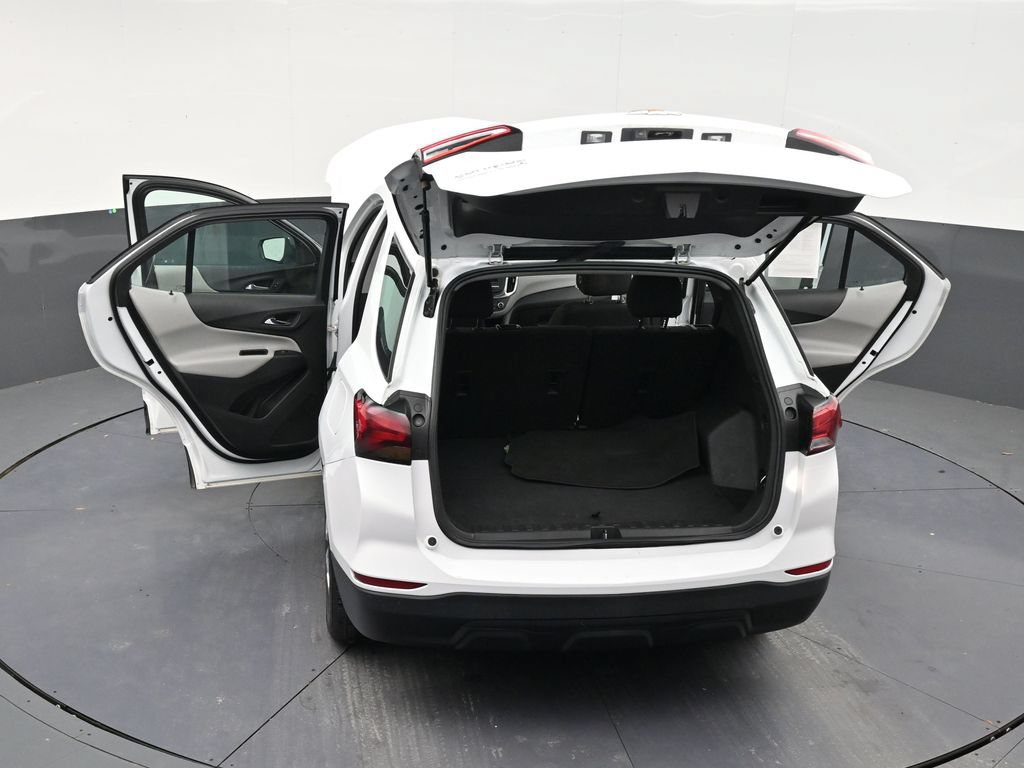 Used 2022 Chevrolet Equinox LS FWD image 32