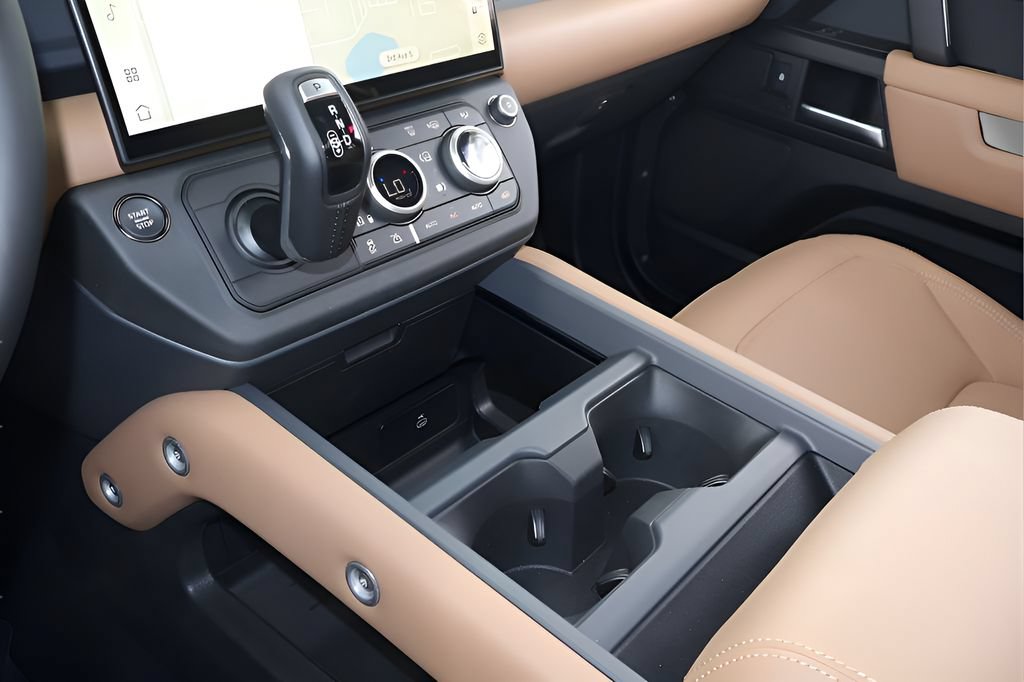 New 2026 Land Rover Defender 130 X-Dynamic SE AWD/4WD image 26