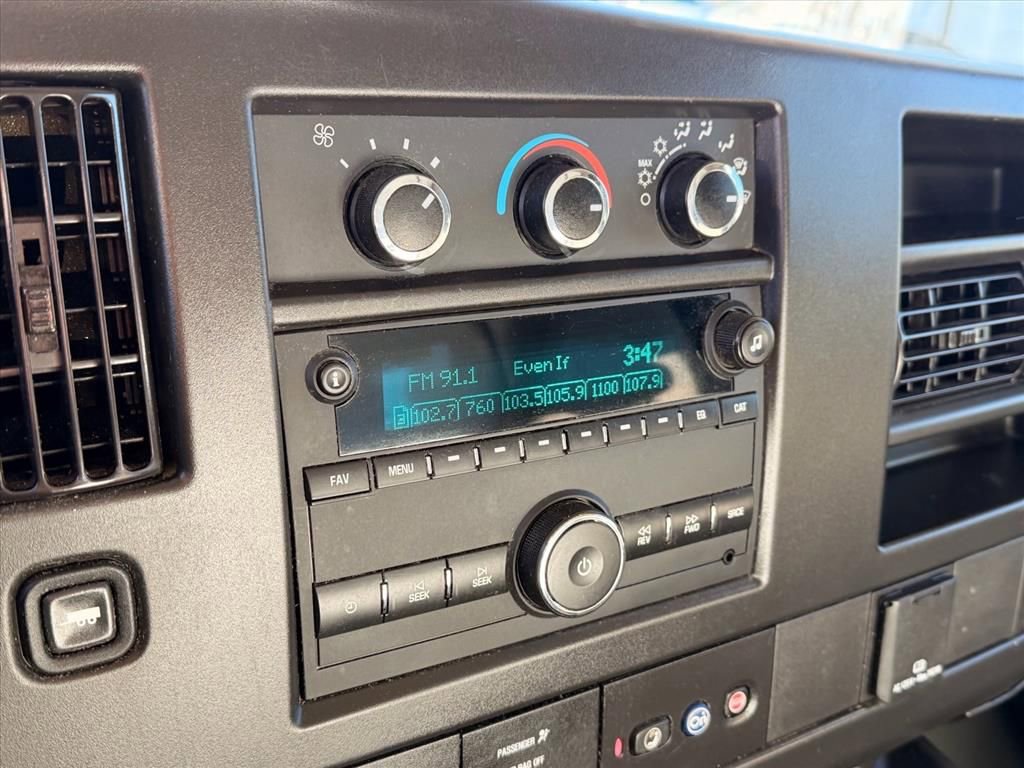 Used 2023 Chevrolet Express 4500 Extended w/ Power Convenience Package image 25