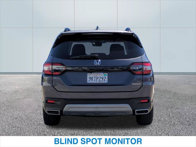 Certified 2024 Honda Pilot Touring image 8