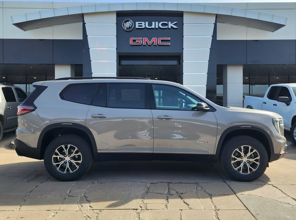 New 2026 GMC Acadia AT4 w/ Luxury Package image 3