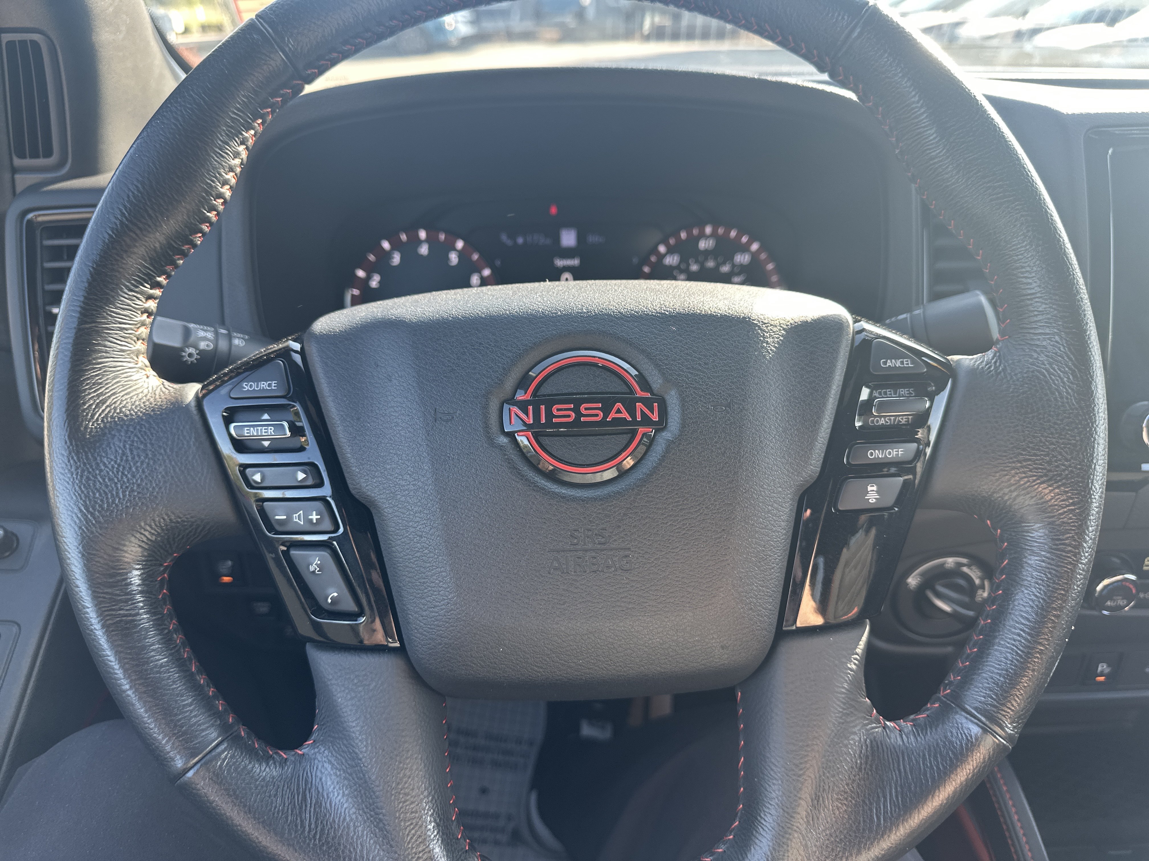 Certified 2022 Nissan Frontier PRO-4X w/ Technology Package AWD/4WD image 23