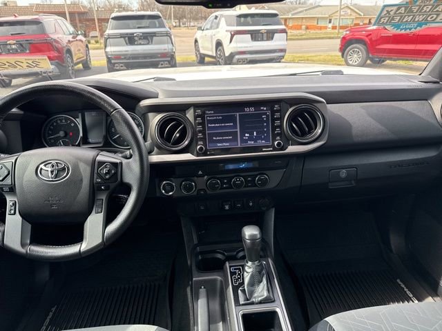 Used 2021 Toyota Tacoma TRD Off-Road AWD/4WD image 20