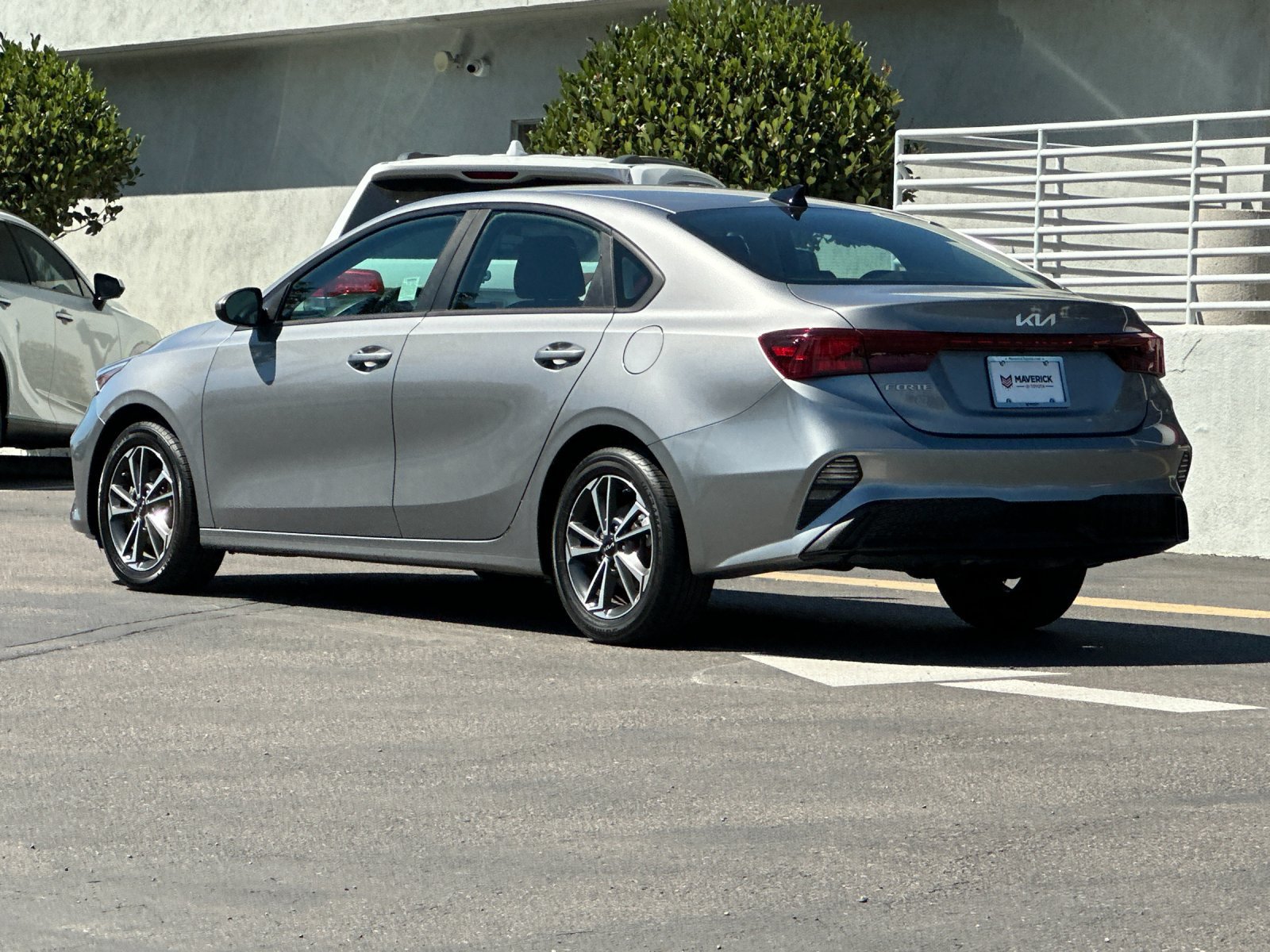 Used 2023 Kia Forte LXS FWD image 3