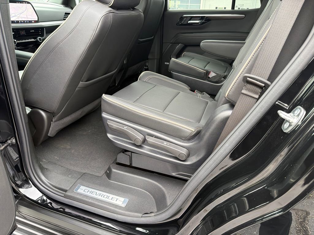 Used 2025 Chevrolet Tahoe Premier RWD image 21