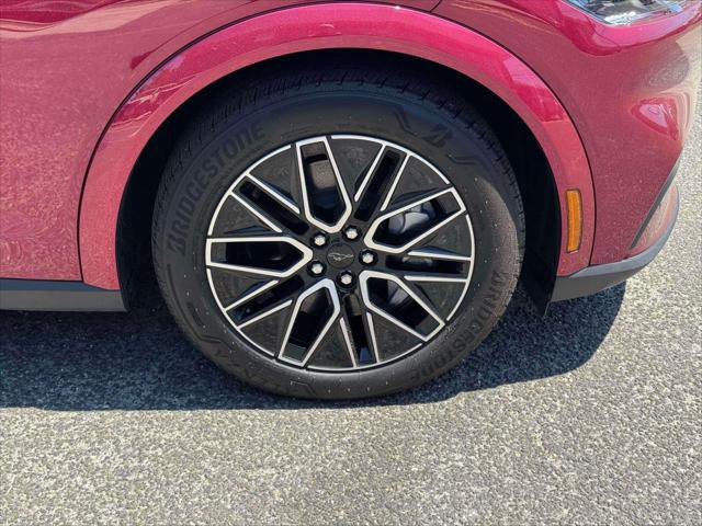 Used 2025 Ford Mustang Mach-E Premium AWD/4WD image 9