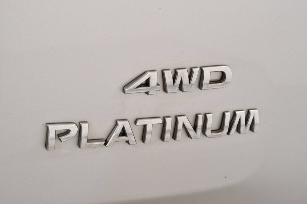 Used 2019 Nissan Pathfinder Platinum AWD/4WD image 23