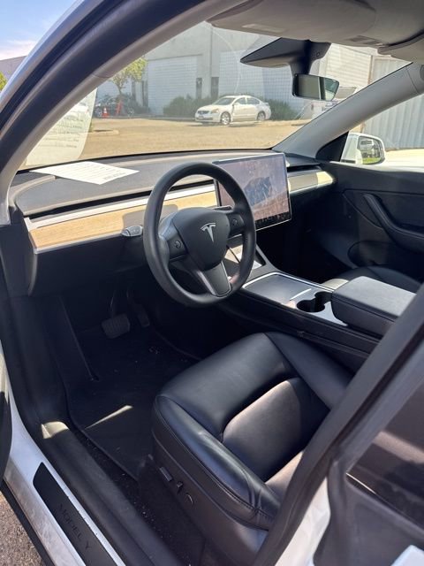Used 2022 Tesla Model Y Long Range image 6