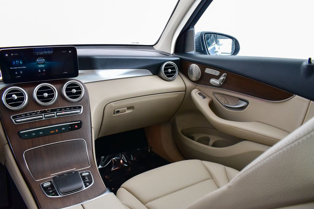 Certified 2021 Mercedes-Benz GLC 300 GLC 300 image 22