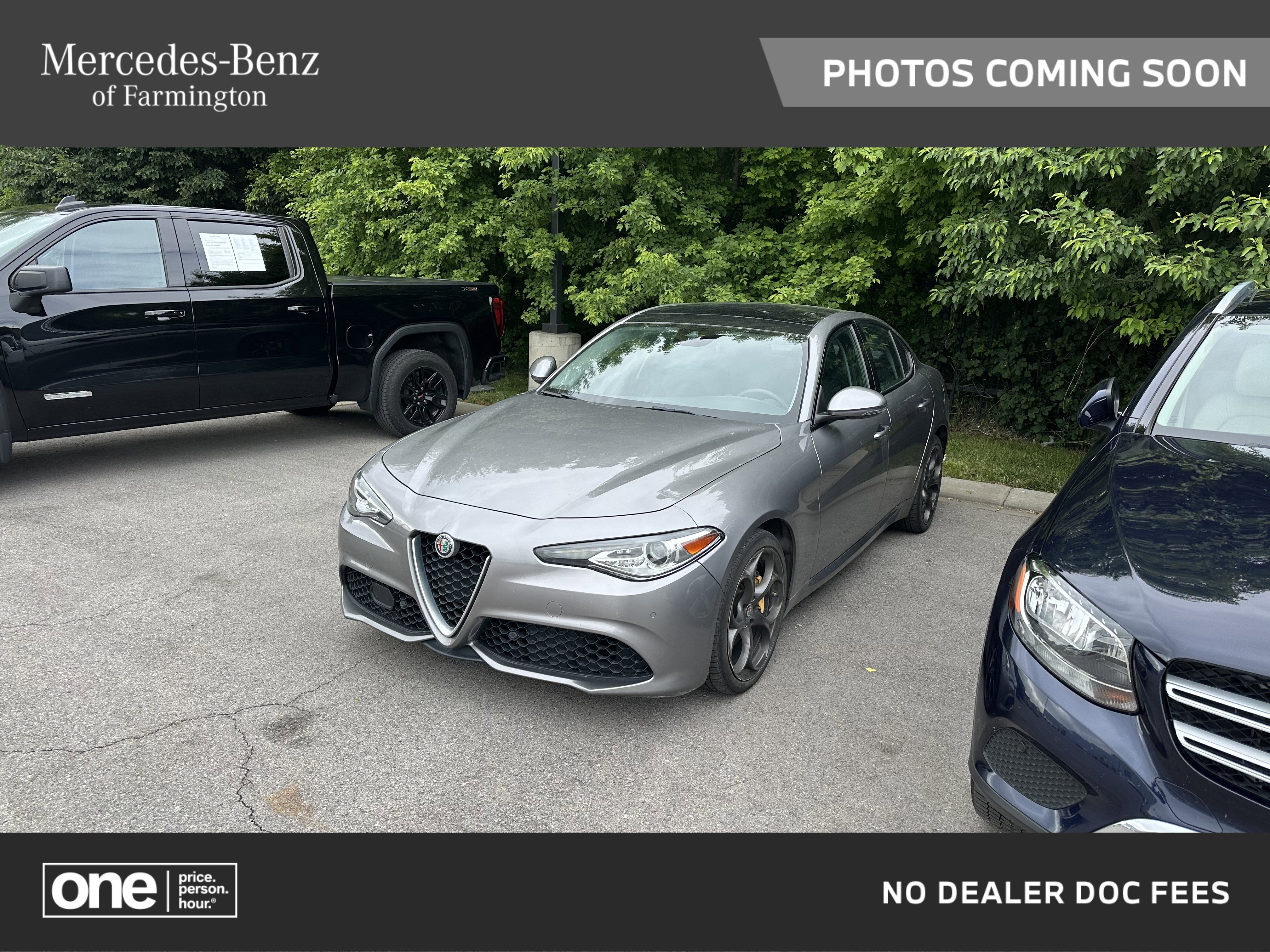 Used 2017 Alfa Romeo Giulia Ti w/ TI 19" Sport Package AWD/4WD image 1