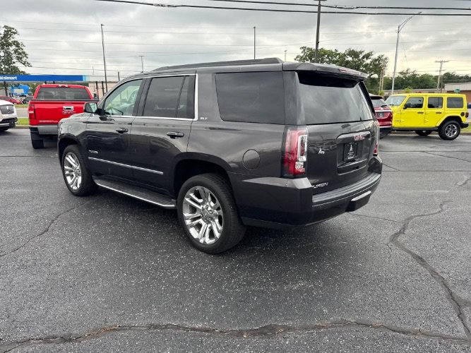 Used 2017 GMC Yukon SLT w/ Premium Edition AWD/4WD image 3