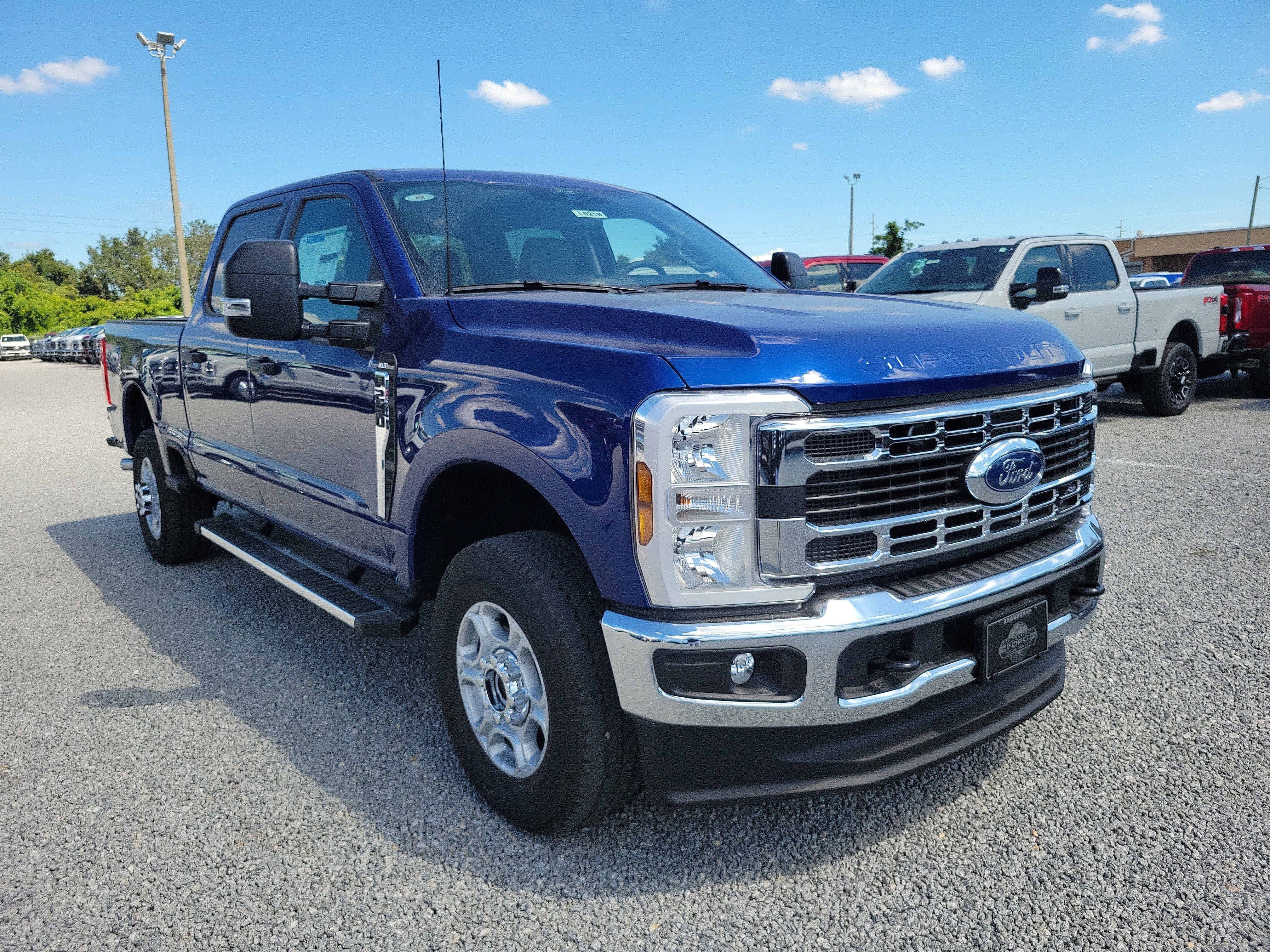 New 2026 Ford F250 XLT w/ FX4 Off-Road Package AWD/4WD image 2