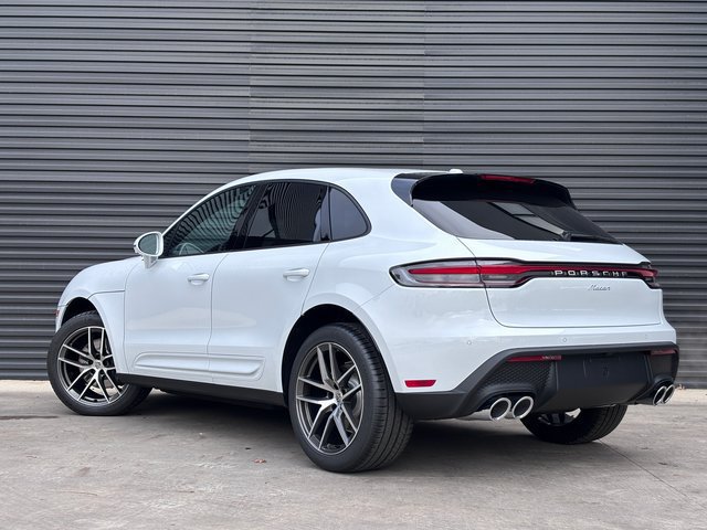 Certified 2026 Porsche Macan AWD/4WD image 3