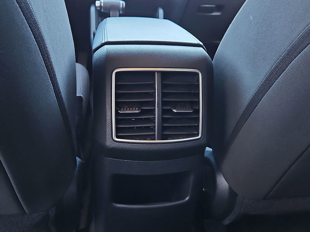 Used 2025 Kia Sportage LX image 19