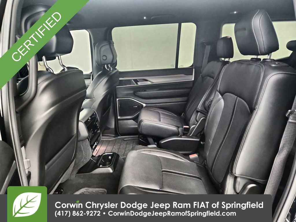 Certified 2025 Jeep Wagoneer Series II image 29